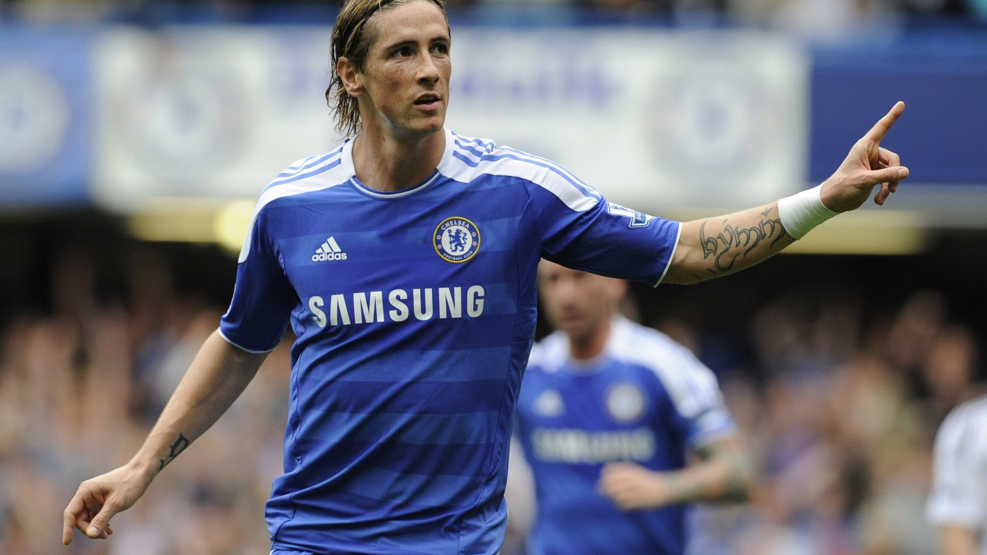 欧冠小组赛：萨尔茨堡红牛战平AC米兰 坚韧防守撑起少年军团