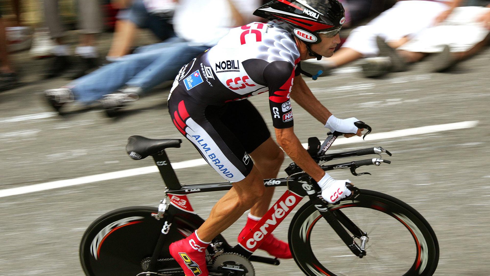 开云竞猜官网-波兰队赛场表现解读：如何在国际乒联混合团体世界杯中取得成功